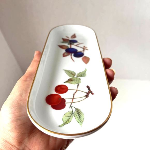 EVERHAM ROYAL WORCESTER Olive or Candy Dish 9" Gold Trimmed Berries England - Picture 1 of 12